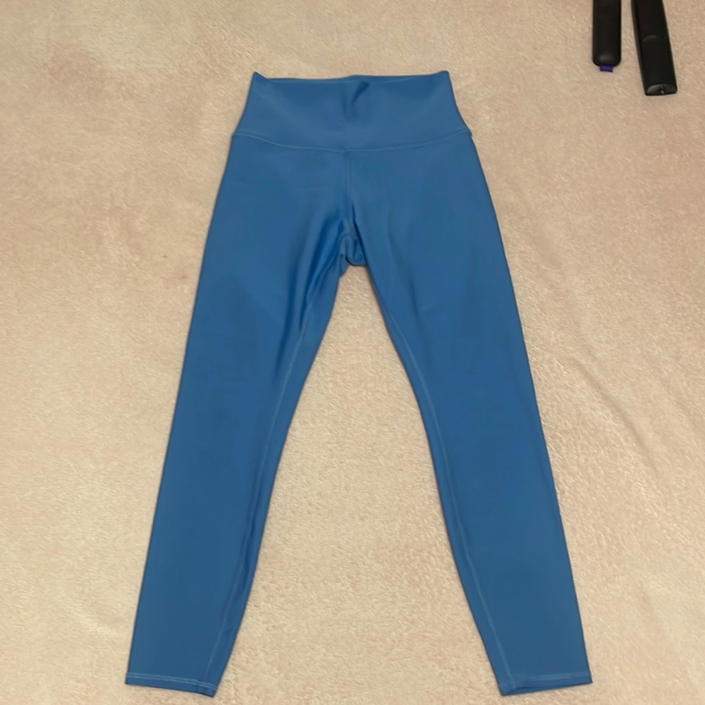 Blue alo leggings size medium worn once